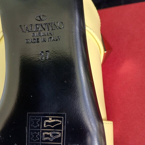 Nwt-Roman studs ankle strap ponted toe yellow leather flats sandals - Picture 5 of 10